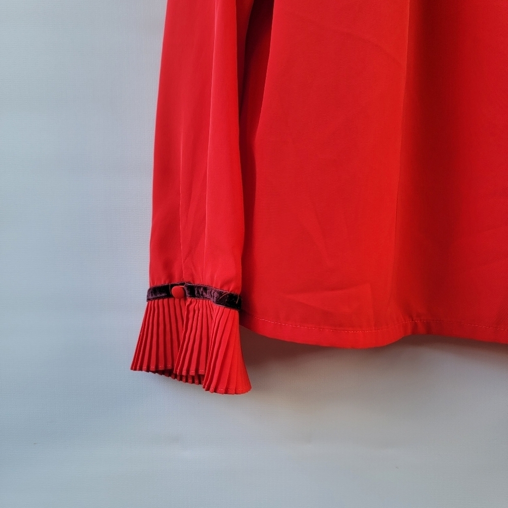 Boden Red Frieda Pleated Peter Pan Collar Velvet Neck Tie Bow Blouse Size 12 - Picture 12 of 16